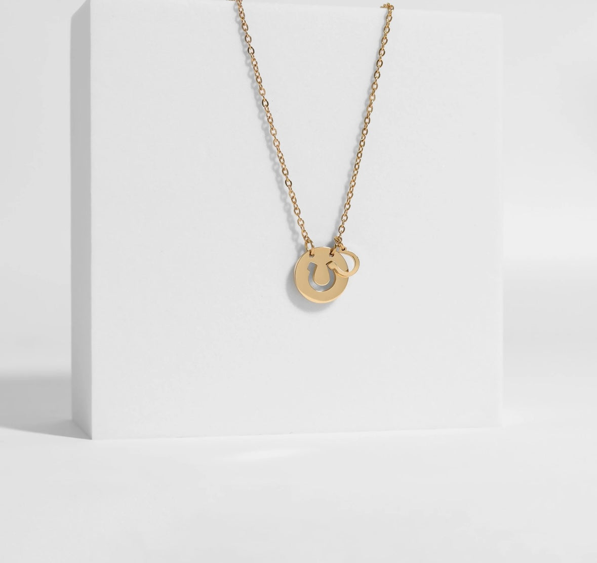 Horseshoe Necklace
