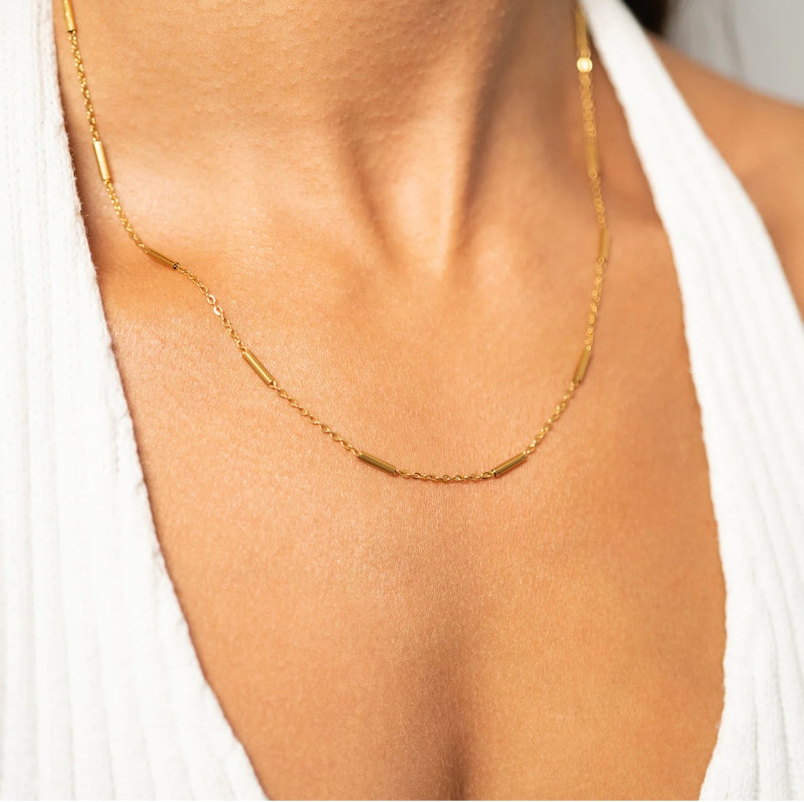 Classic Bar Necklace