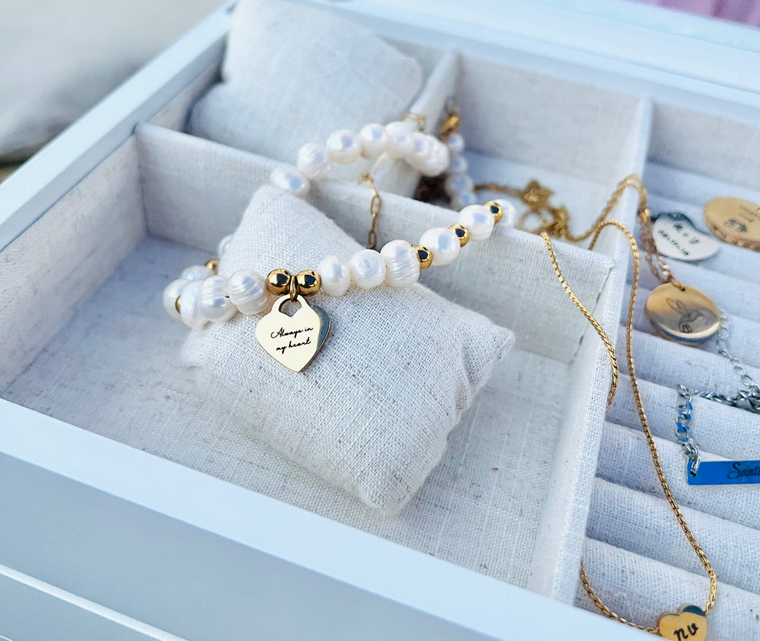 Baroque Pearl Engraved Necklace