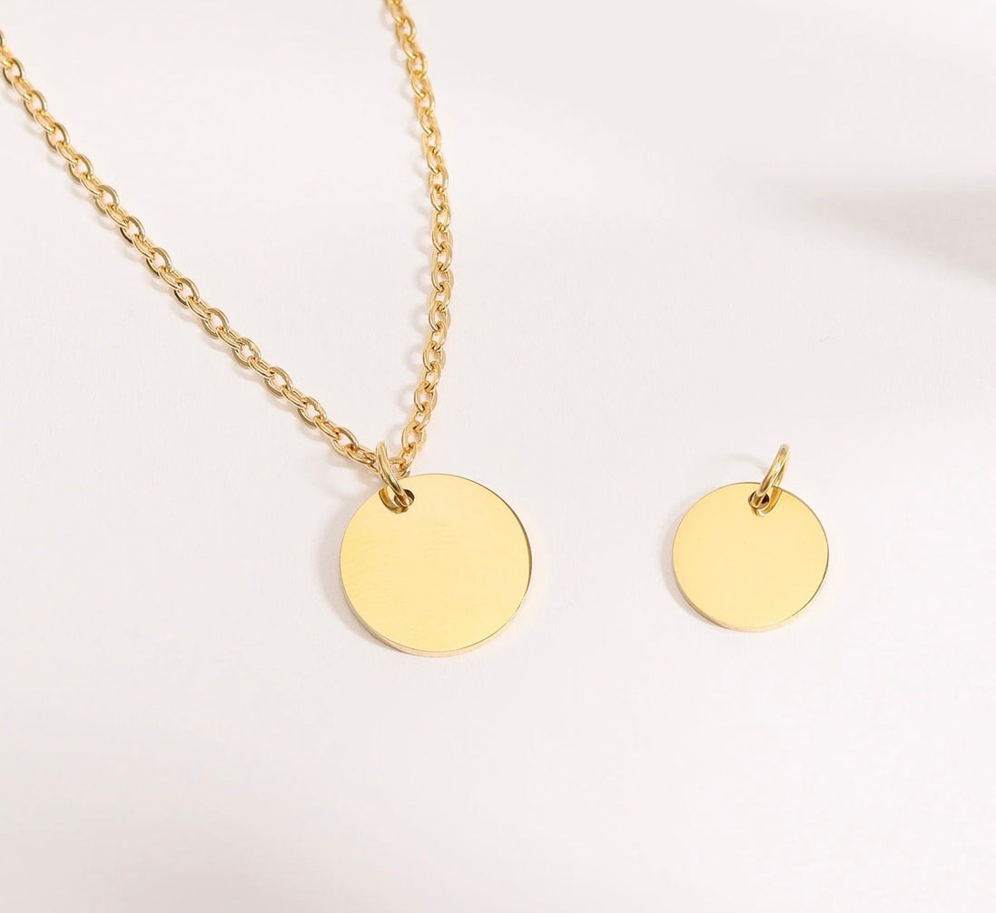Classic Round Engraved Necklace
