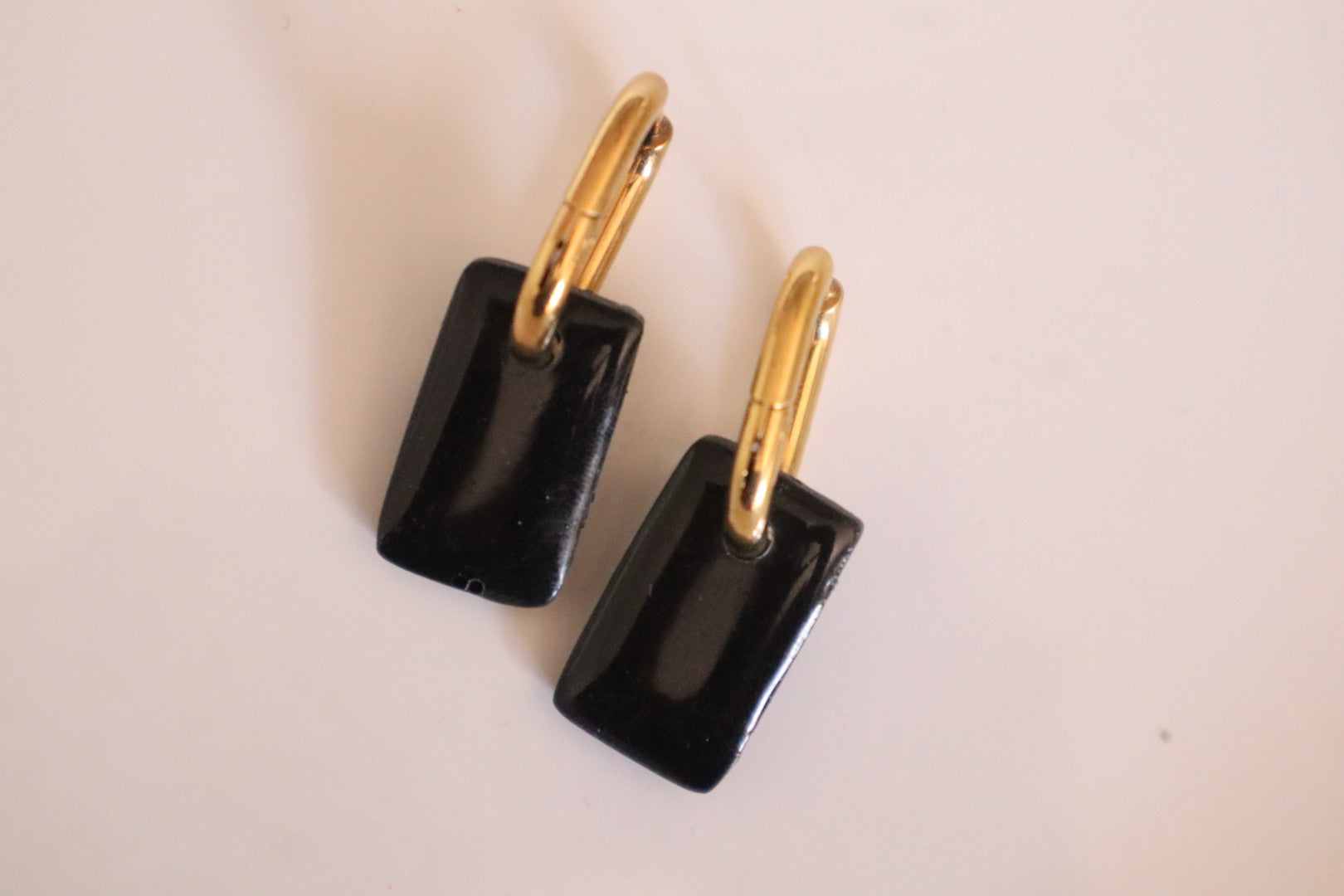 Twist & Shine Huggies