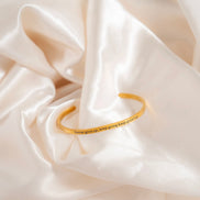 Engraved Bracelet Never give up